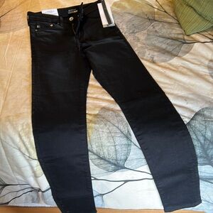 NWT H&M Skinny jeans. Perfect!